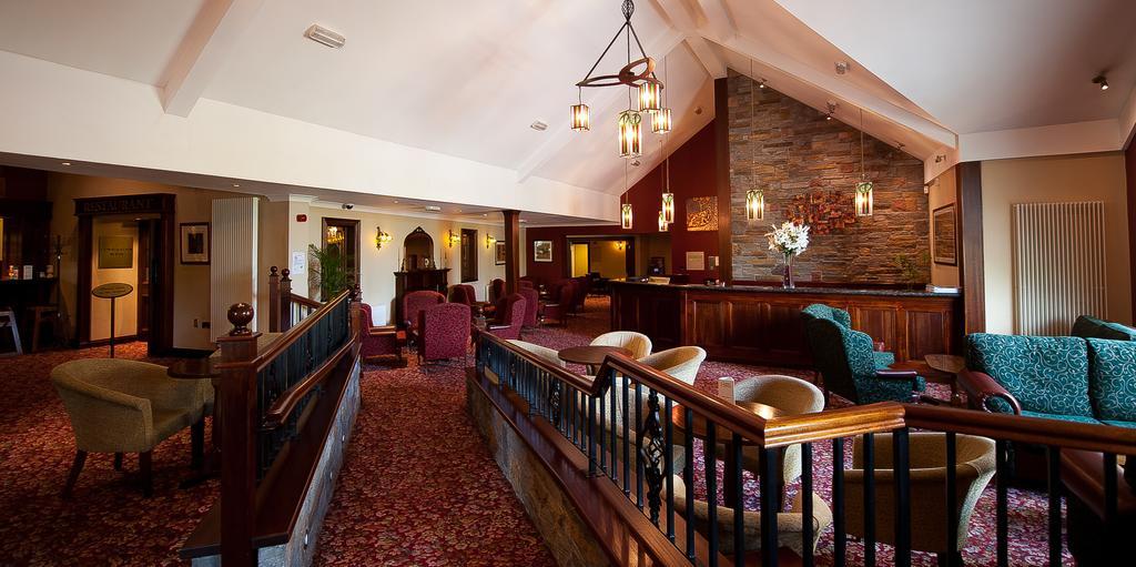 Corr'S Corner Hotel Newtownabbey Bagian luar foto