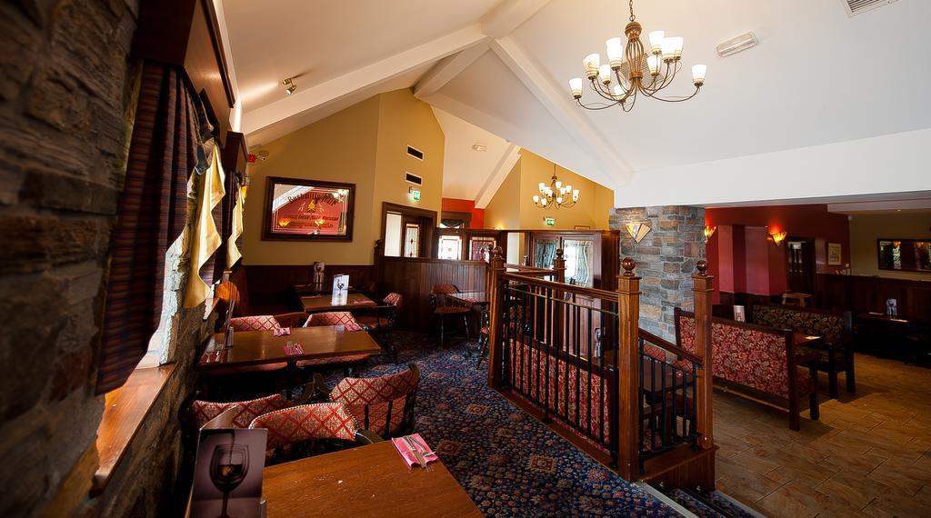 Corr'S Corner Hotel Newtownabbey Bagian luar foto