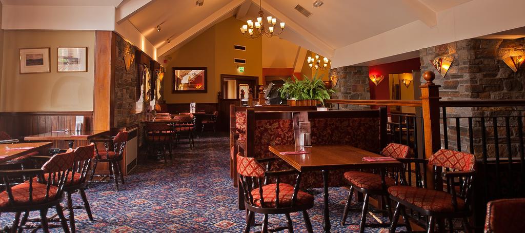 Corr'S Corner Hotel Newtownabbey Bagian luar foto
